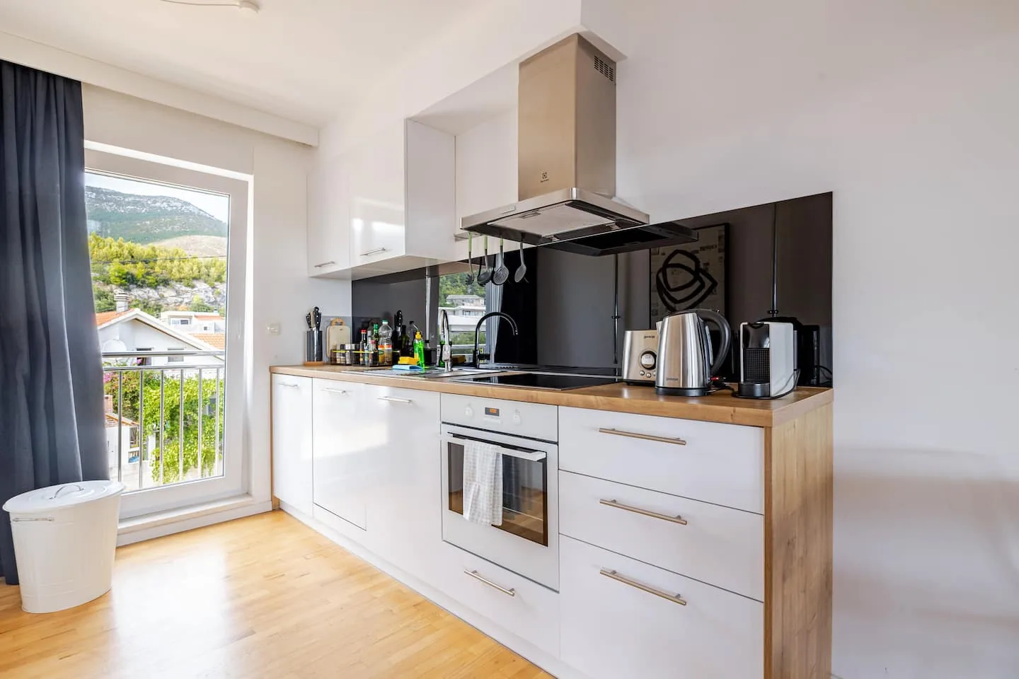 Fully equipped kitchen